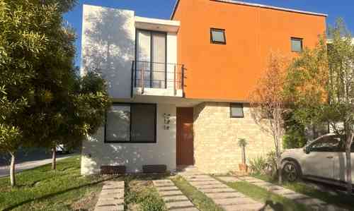 casa en renta avenida piramide de la luna kalli corregidora queretaro pxibvcm